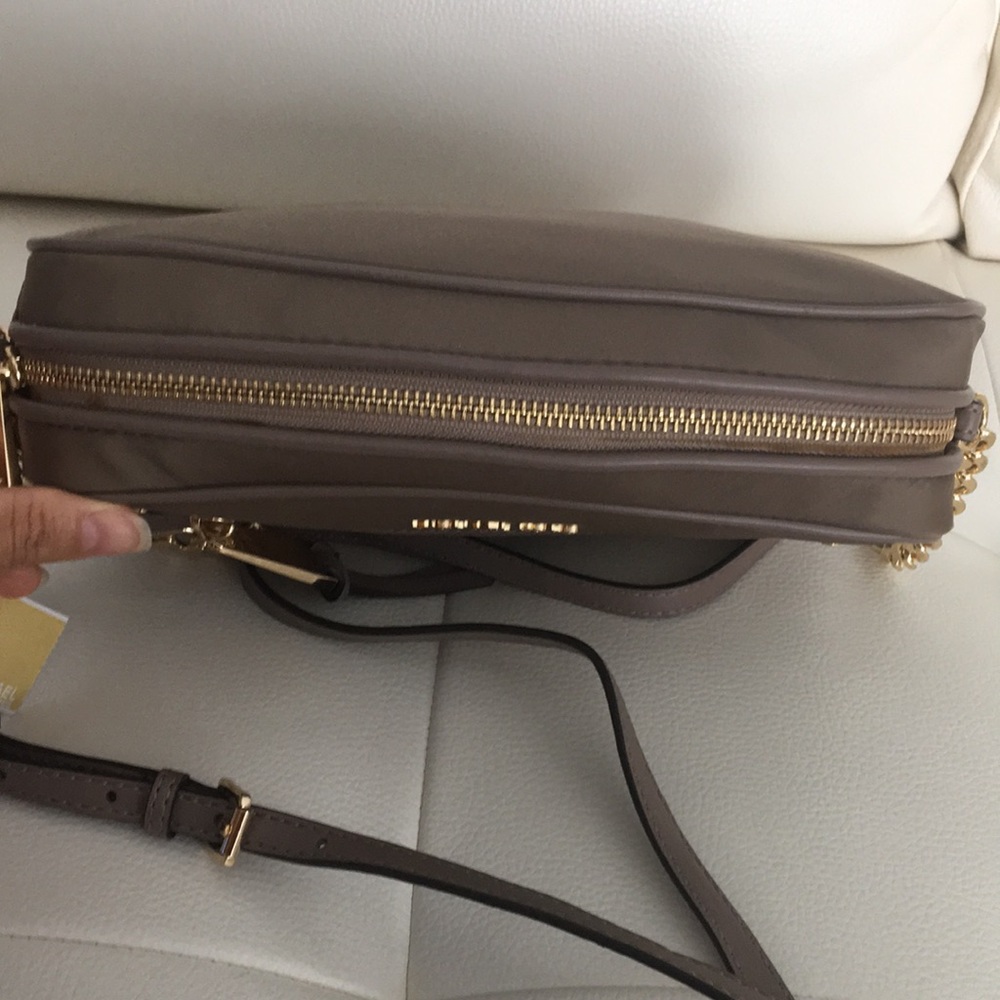 SOLD!!! Michael Kors Polly Large East West Nylon Crossbody Bag NWT - Picture 3 of 11